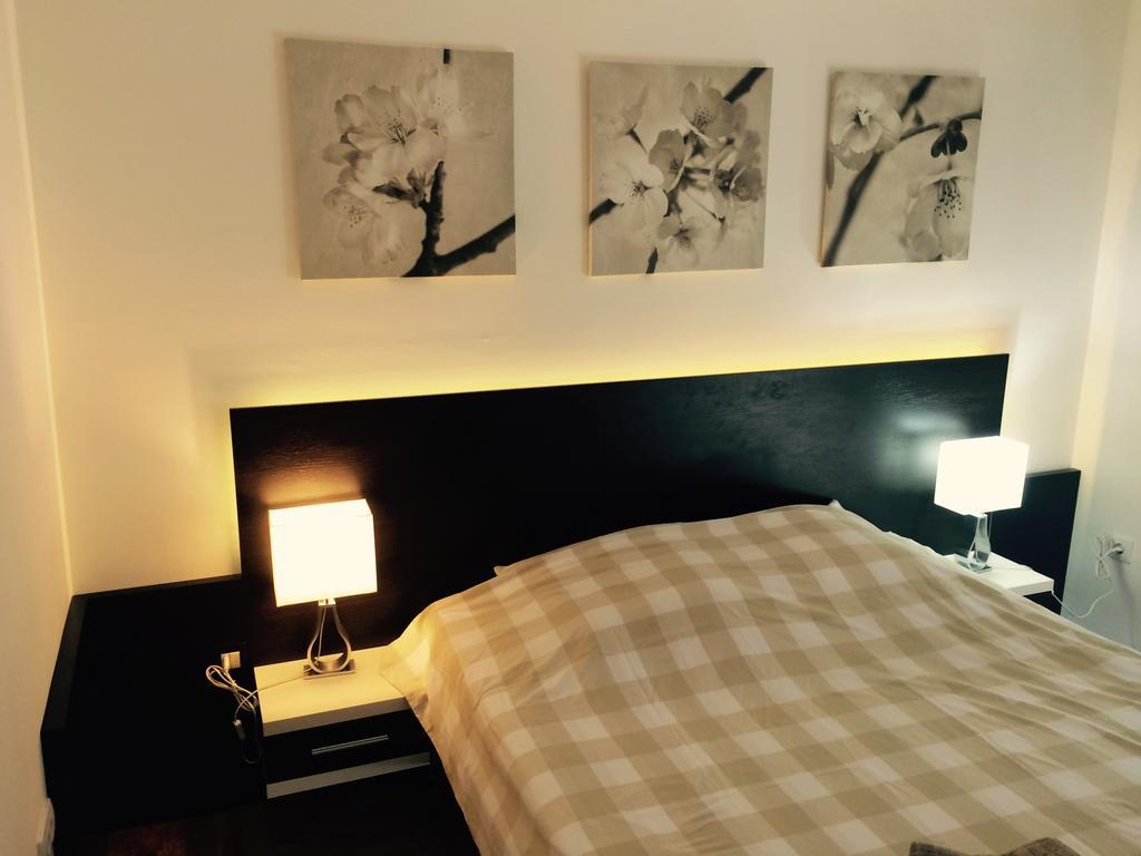 Park Srce Apartments อารันเยโลวัคส์ ภายนอก รูปภาพ