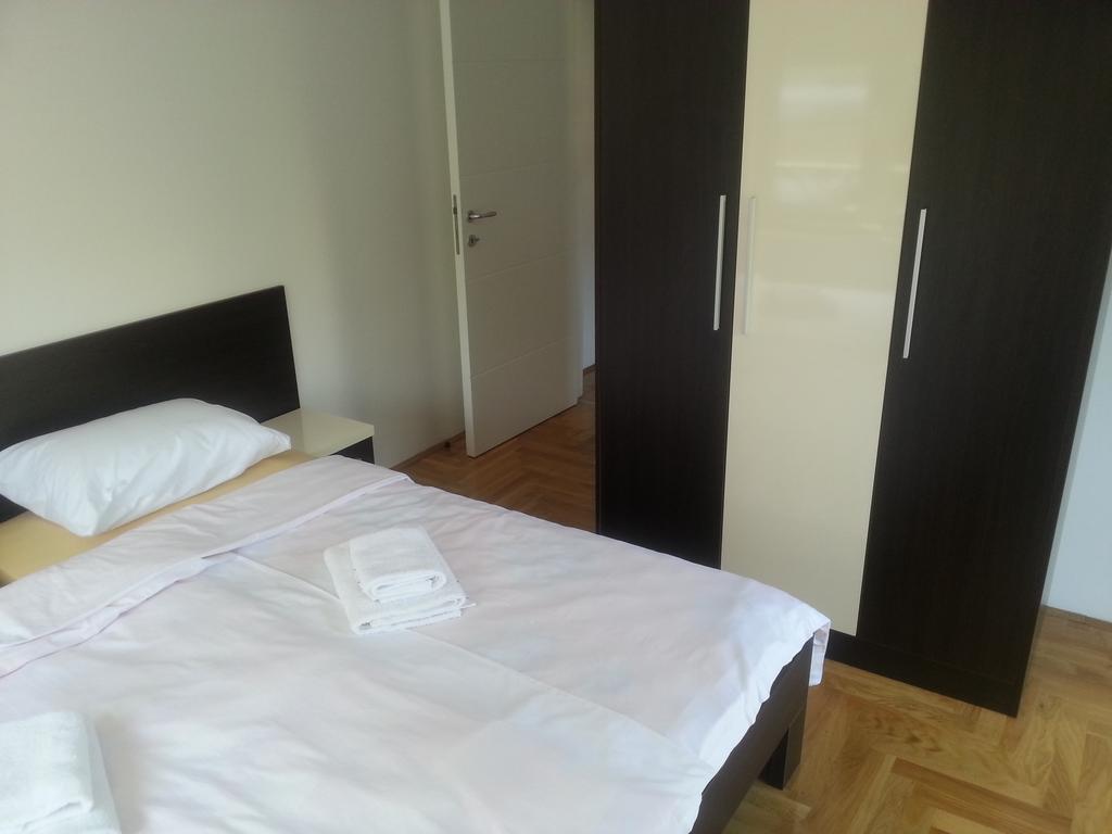 Park Srce Apartments อารันเยโลวัคส์ ห้อง รูปภาพ